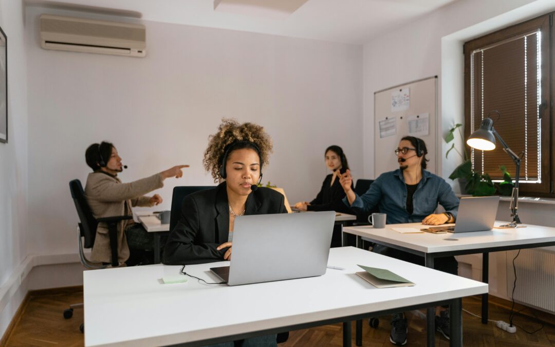 What is CRM consultant?